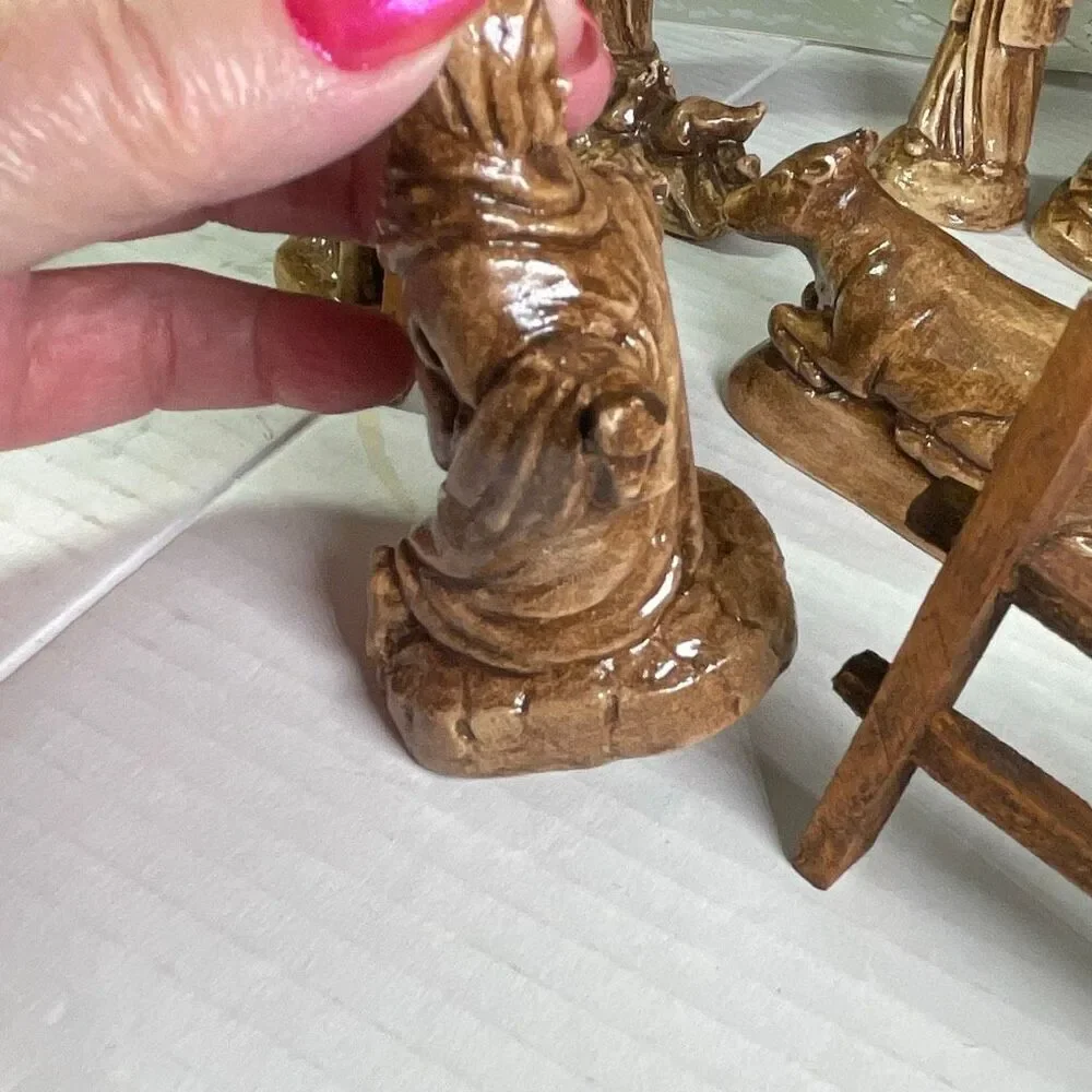 VTG 1973 Byron Mold Nativity Scene 12 pieces. Hand painted .